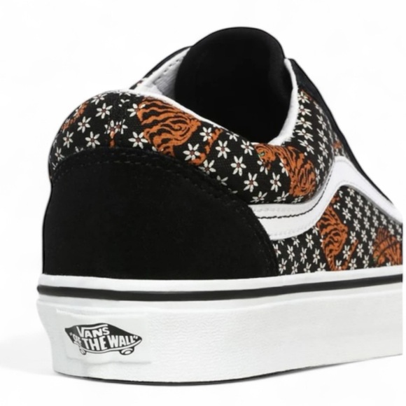 Vans Old Skool Tiger Floral Sneakers - Picture 3 of 12